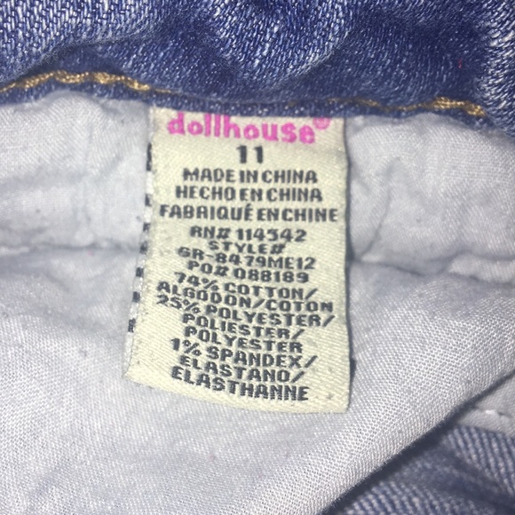 Shorts - Picture 2 of 3